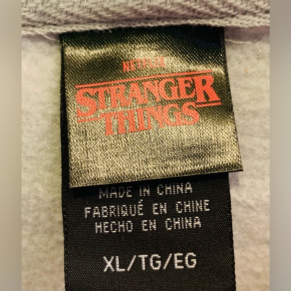 Stranger Things XL (46/48) Men's Hellfire Club Pullover Hoodie Grey Black - Picture 3 of 10